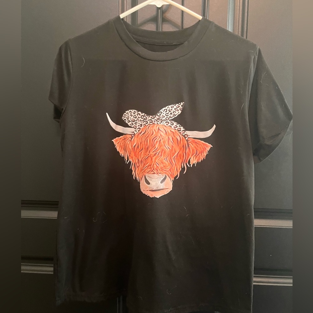 Heifer tee, Never worn, no tags, M